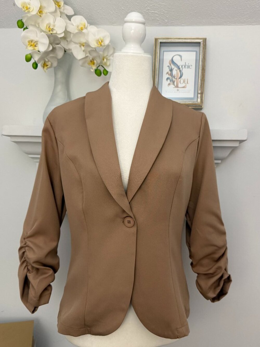 Camel Ruched Sleeve Fitted Blazer Jacket Size Small NWOT